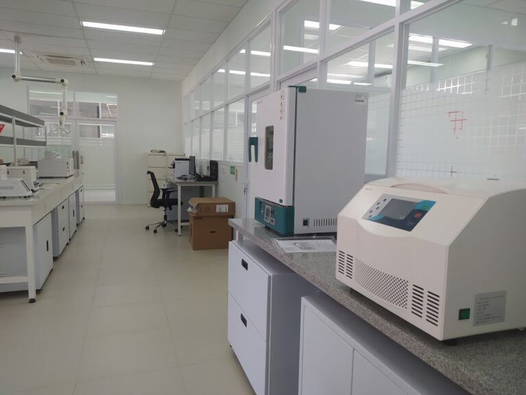 Identifikasi Gas Refrigerant Menggunakan FTIR: Cara Praktis Deteksi R134a & R410a 2 Identifikasi Gas Refrigerant Menggunakan FTIR: Cara Praktis Deteksi R1 - laboratorium PT DnD Java Indonesia